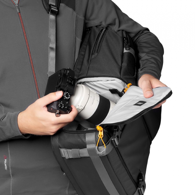 Защита электроники в Lowepro Fastpack BP 250 AW III